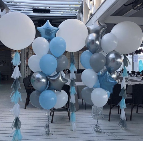 Композиція гелієвих кульок «White and blue»