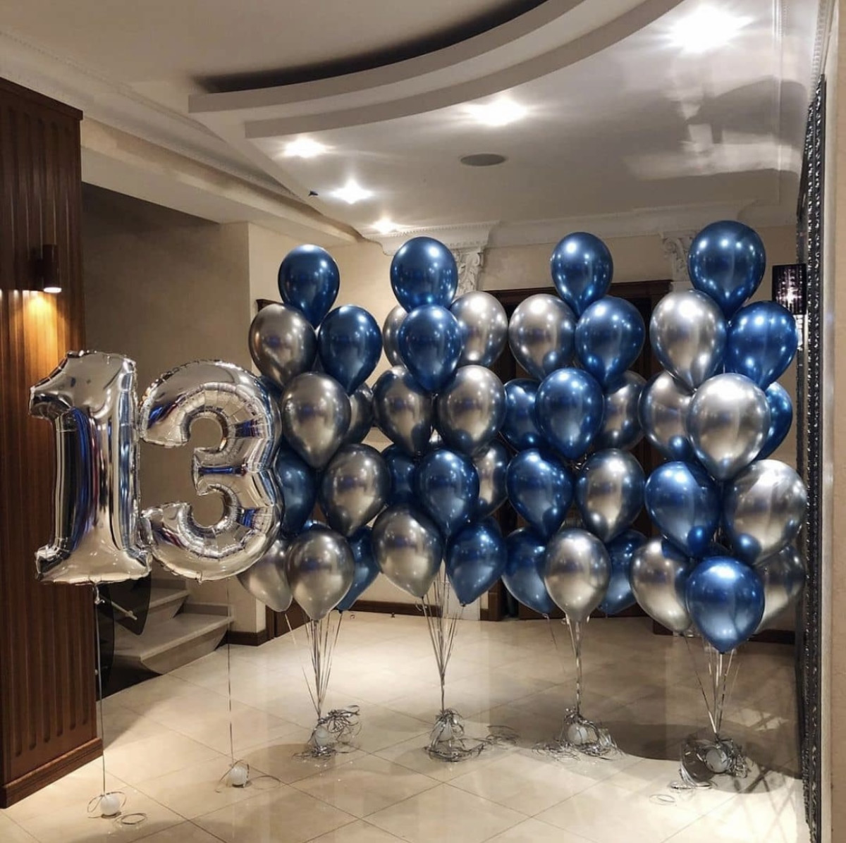 Композиція гелієвих кульок  Blue and silver