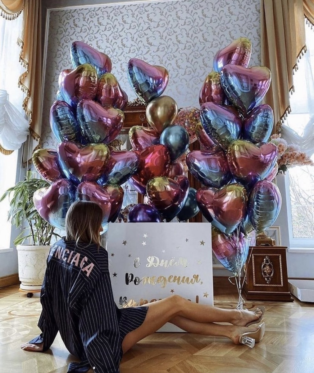 Композиція гелієвих кульок з коробкою Ombre