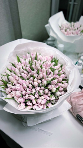 Flower Bouquet «Lilac Mist» (201 тюльпан)
