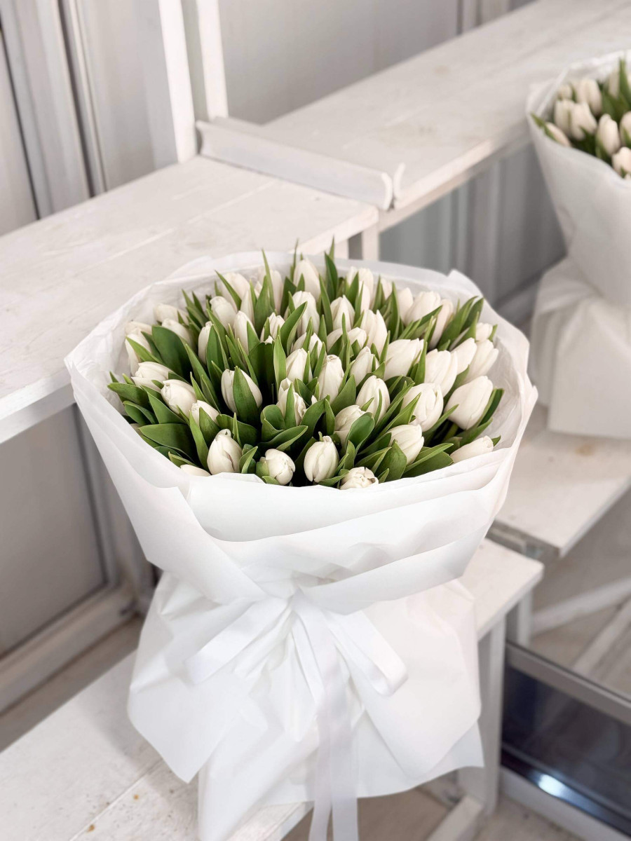 Flower Bouquet «White Harmony» (51 тюльпан)