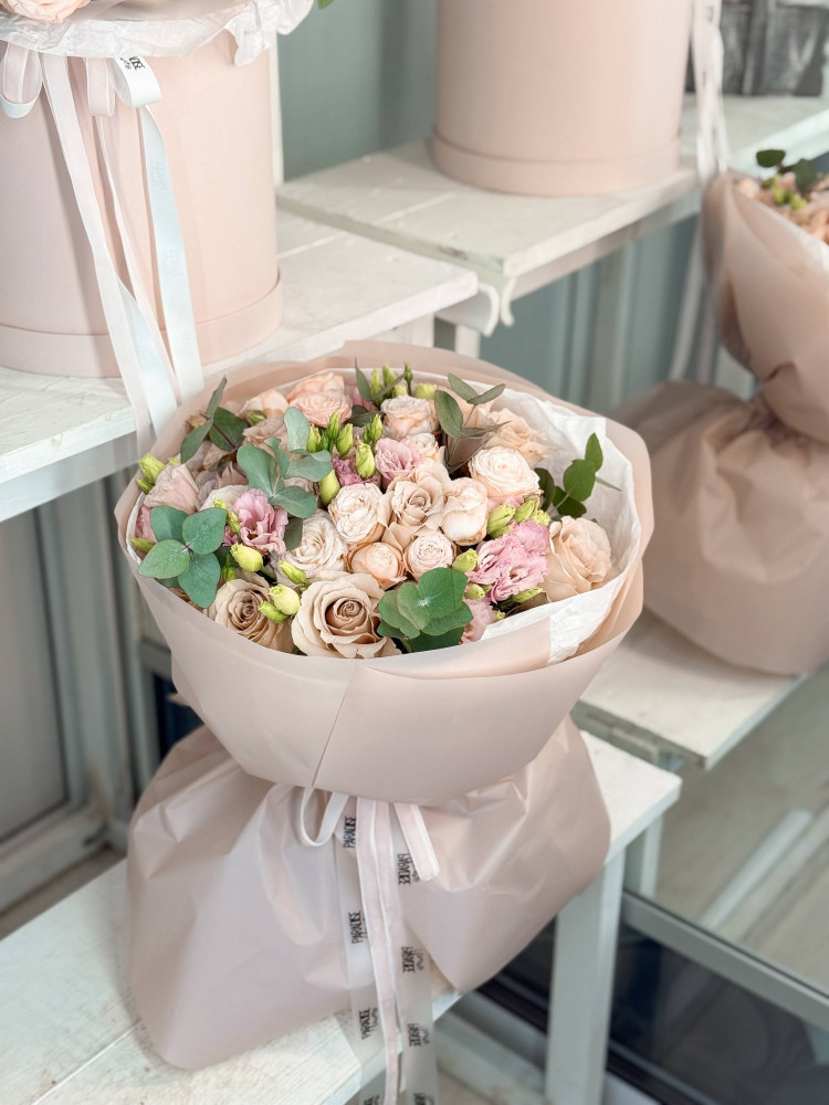Flower Bouquet «Cappuccino & Dusty Rose Bouquet»