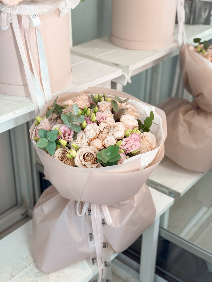 Flower Bouquet «Cappuccino & Dusty Rose Bouquet»