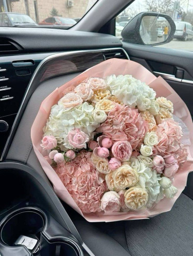 Flower Bouquet «Vintage Pastel Garden»