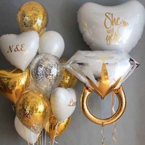 Композиція гелієвих кульок «She said yes»