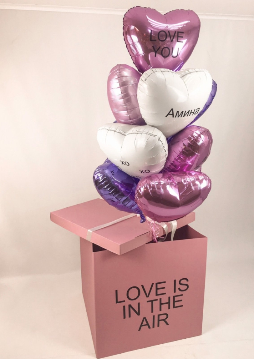 Коробка сюрприз «LOVE IS IN THE AIR» 